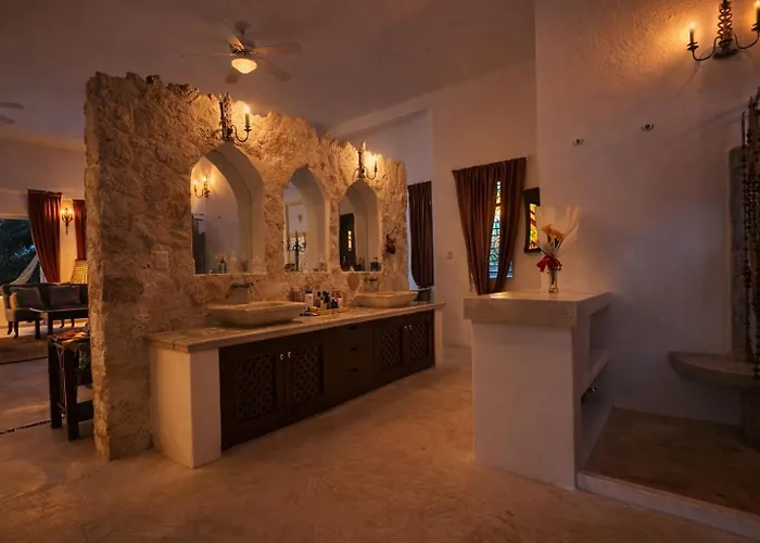Villa Romantic Luxury With Rooftop Jacuzzi - 50m From *
